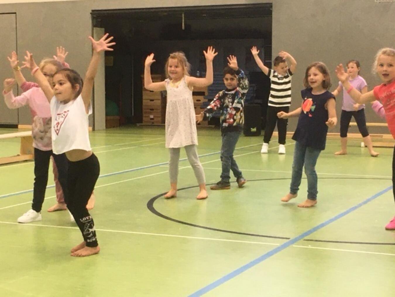 Die Kinder beim Tanzprojekt in Emmerich in Aktion. Foto: privat